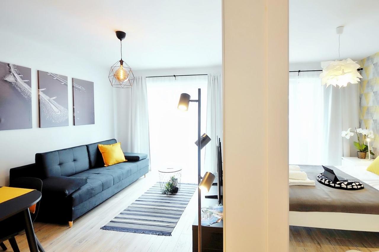 Apartament Andar Z Miejscem Parkingowym Колобжег Екстер'єр фото
