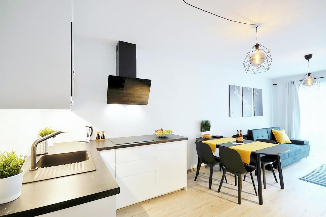 Apartament Andar Z Miejscem Parkingowym Колобжег Екстер'єр фото