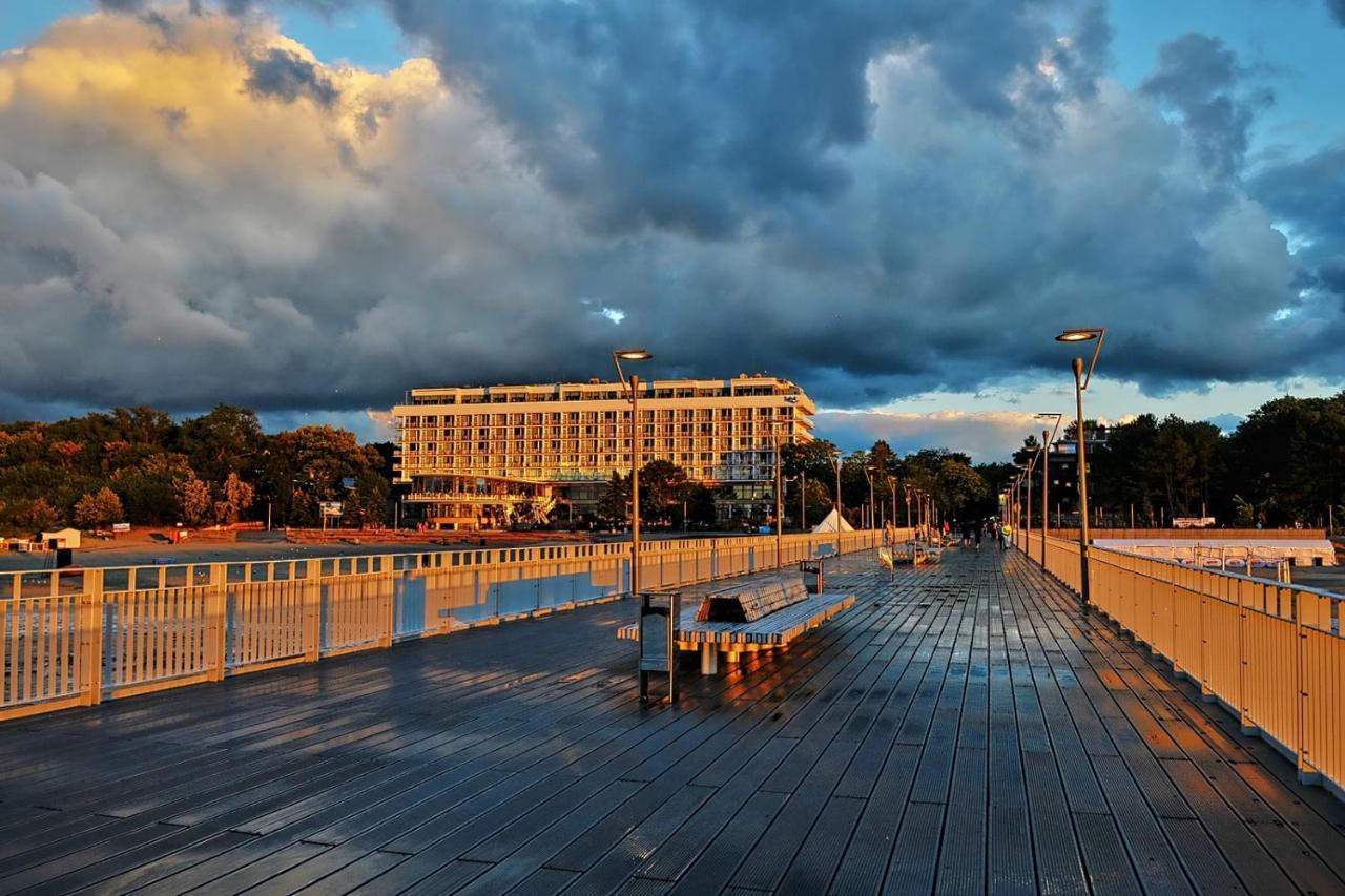 Apartament Andar Z Miejscem Parkingowym Колобжег Екстер'єр фото